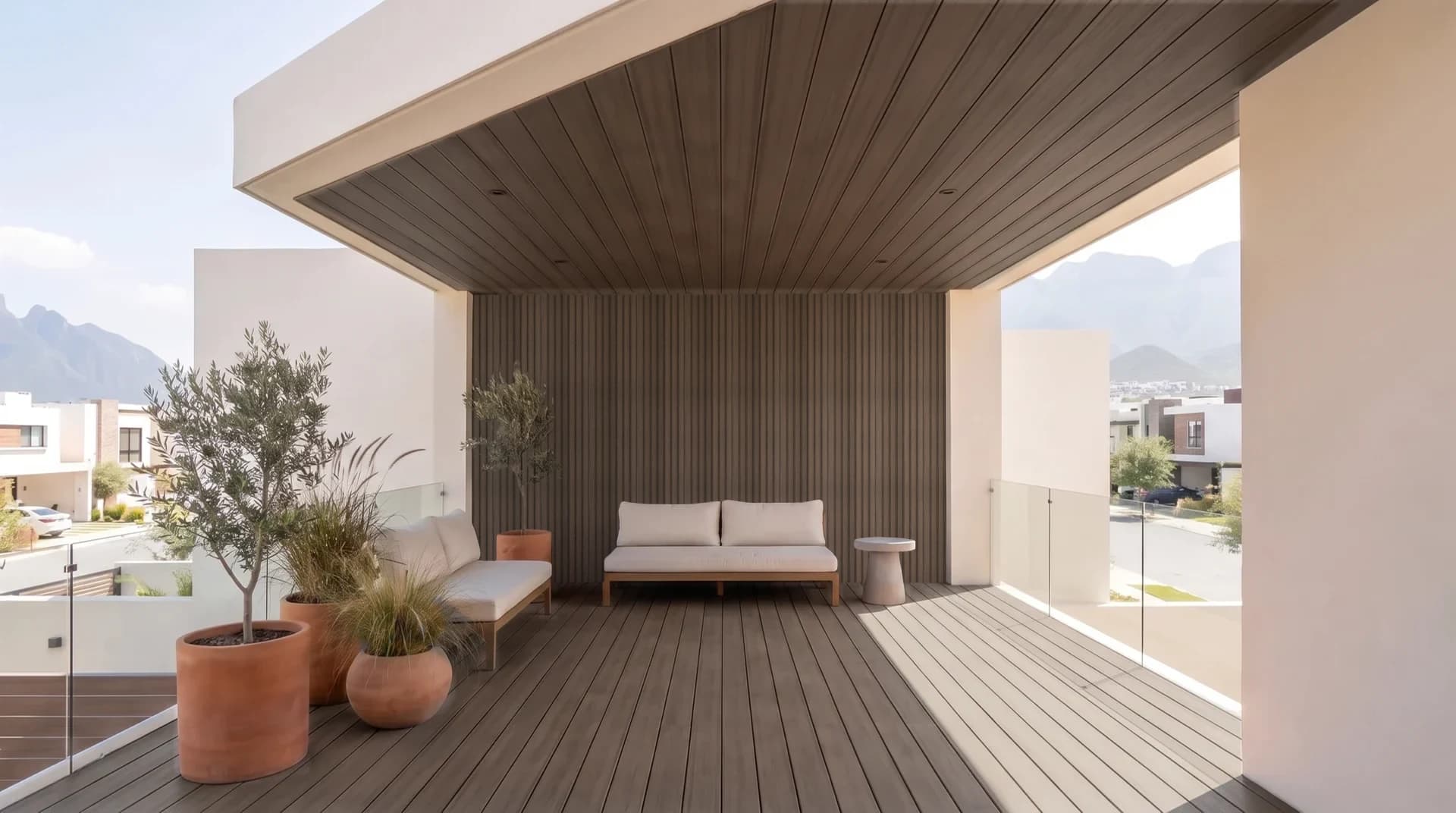 Terraza con piso, muro y techo de WPC en Mocha